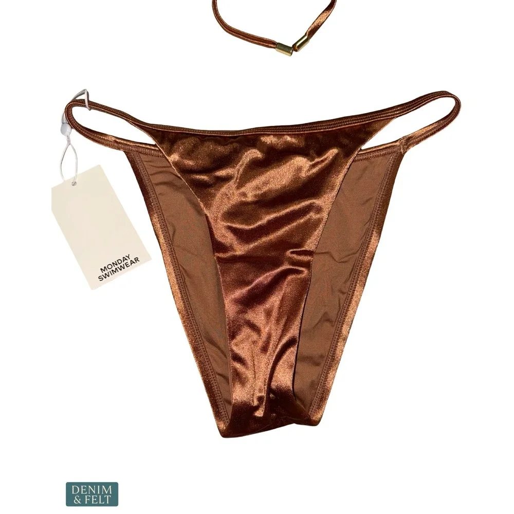 Monday Swimwear size top